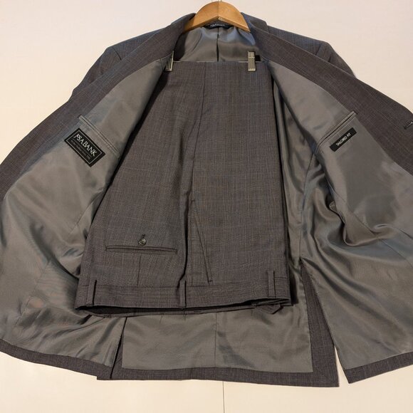 Jos. A. Bank Executive Collection Tailored Fit Glen Plaid Suit Grey 42R - Picture 2 of 16